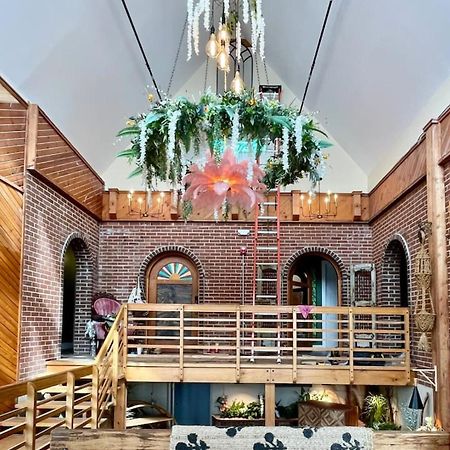 The Atrium - A Boutique Hotel - Suite 18 Perryville المظهر الخارجي الصورة